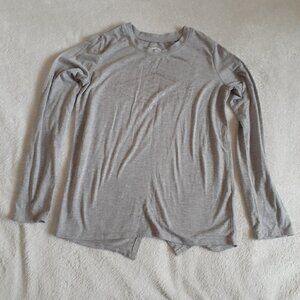 Umbro Girls Large 10/12 Gray Long Sleeve Logo Shirt